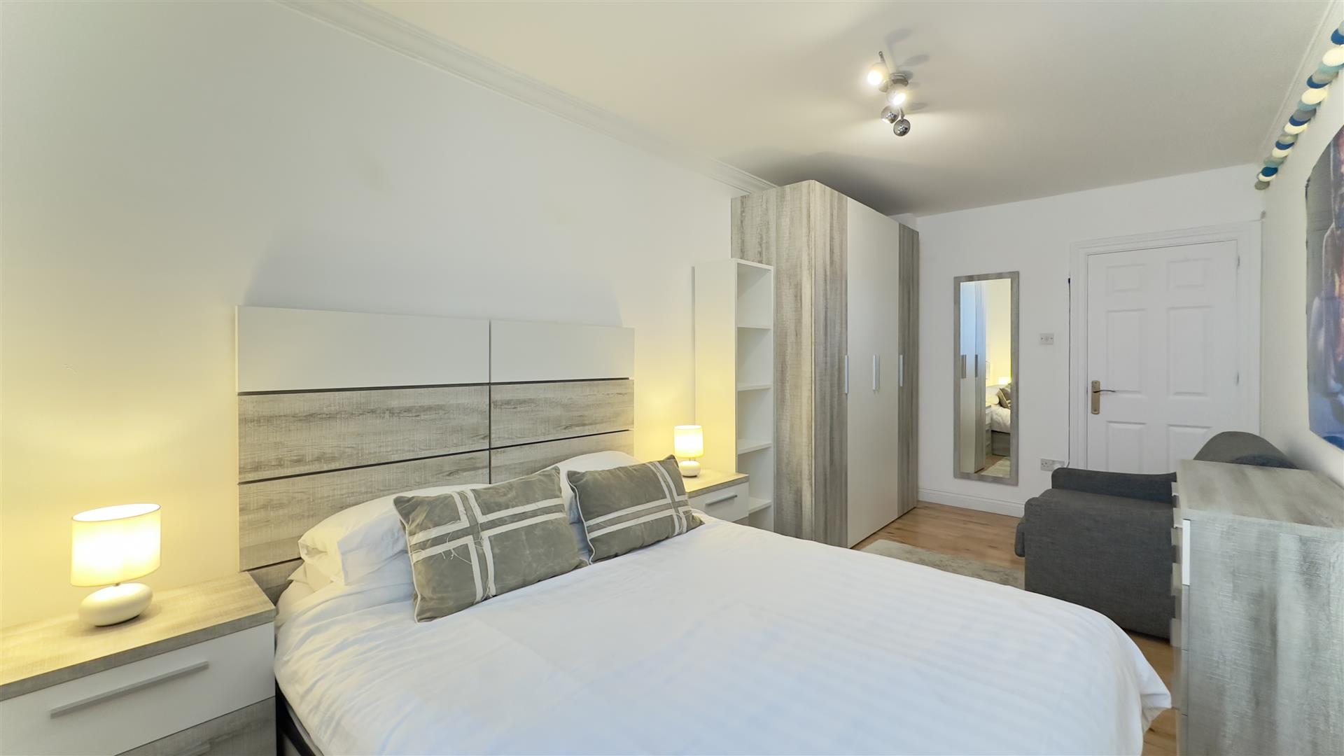 Image of House - 4 Bedrooms - 3 Bathrooms for Sale in Sunset Close-Gibraltar, Image 4